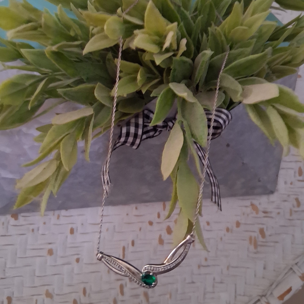 Kay Jewelers Silver Necklace with Green Gemstone